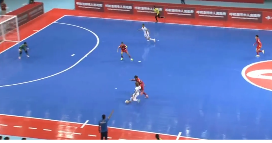TRỰC TIẾP bóng đá Việt Nam vs Hồng Kông (2-1): Đội bạn có bàn gỡ - Ảnh 2. TRỰC TIẾP bóng đá Việt Nam vs Hồng Kông (2-1): Đội bạn có bàn gỡ - Ảnh 2.
