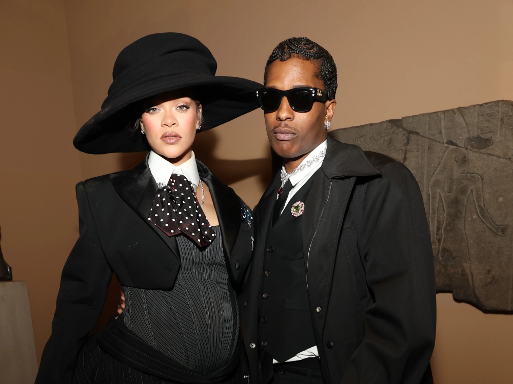 Rihanna: Biểu tượng toàn cầu và người mẹ truyền cảm hứng - Ảnh 1. Rihanna: Biểu tượng toàn cầu và người mẹ truyền cảm hứng - Ảnh 1.