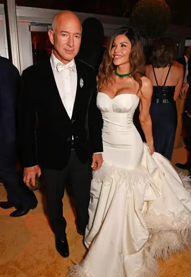 Đám cưới tỷ phú Jeff Bezos: Siêu sao Lady Gaga và Elton John sẽ biểu diễn tại lễ cưới sang trọng? - Ảnh 1. Đám cưới tỷ phú Jeff Bezos: Siêu sao Lady Gaga và Elton John sẽ biểu diễn tại lễ cưới sang trọng? - Ảnh 1.
