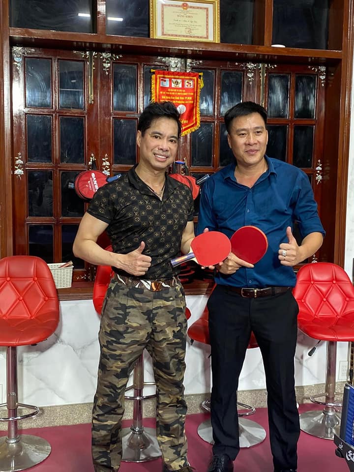 Ca sĩ Ngọc Sơn dành tình cảm đặc biệt cho môn bóng bàn 