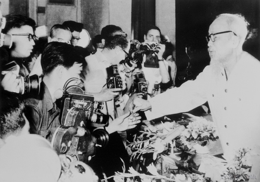 Chủ tịch Hồ Chí Minh với nền báo chí cách mạng Việt Nam - Ảnh 21.