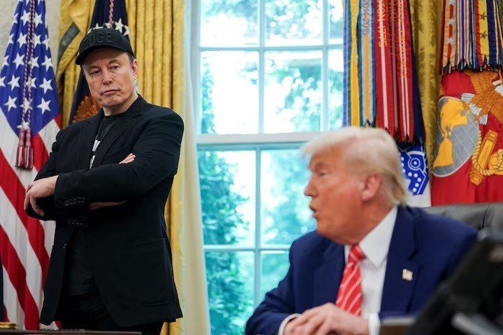 Tỷ phú Elon Musk bày tỏ hối tiếc vì chỉ trích Tổng thống Mỹ Donald Trump - Ảnh 1.