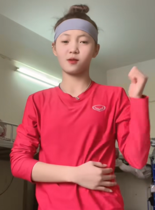 Hot girl chuyên săn bàn đưa U19 Việt Nam vào bán kết giải Đông Nam Á 2025 là ai? - Ảnh 3.