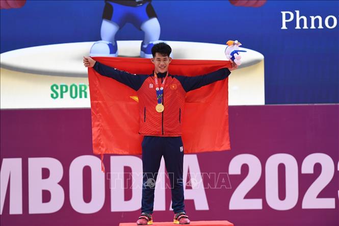 Lực sĩ 21 tuổi xuất sắc giành 2 HCV trong 2 tháng cho thể thao Việt Nam, là niềm hy vọng ở SEA Games - Ảnh 1.