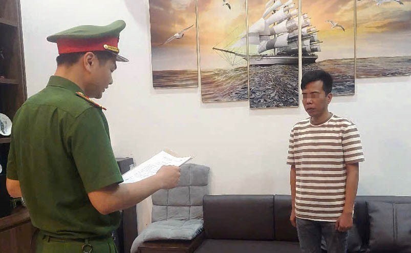 Khởi tố, bắt tạm giam 2 đối tượng buôn bán thực phẩm giả trên Tiktok, Facebook - Ảnh 3.