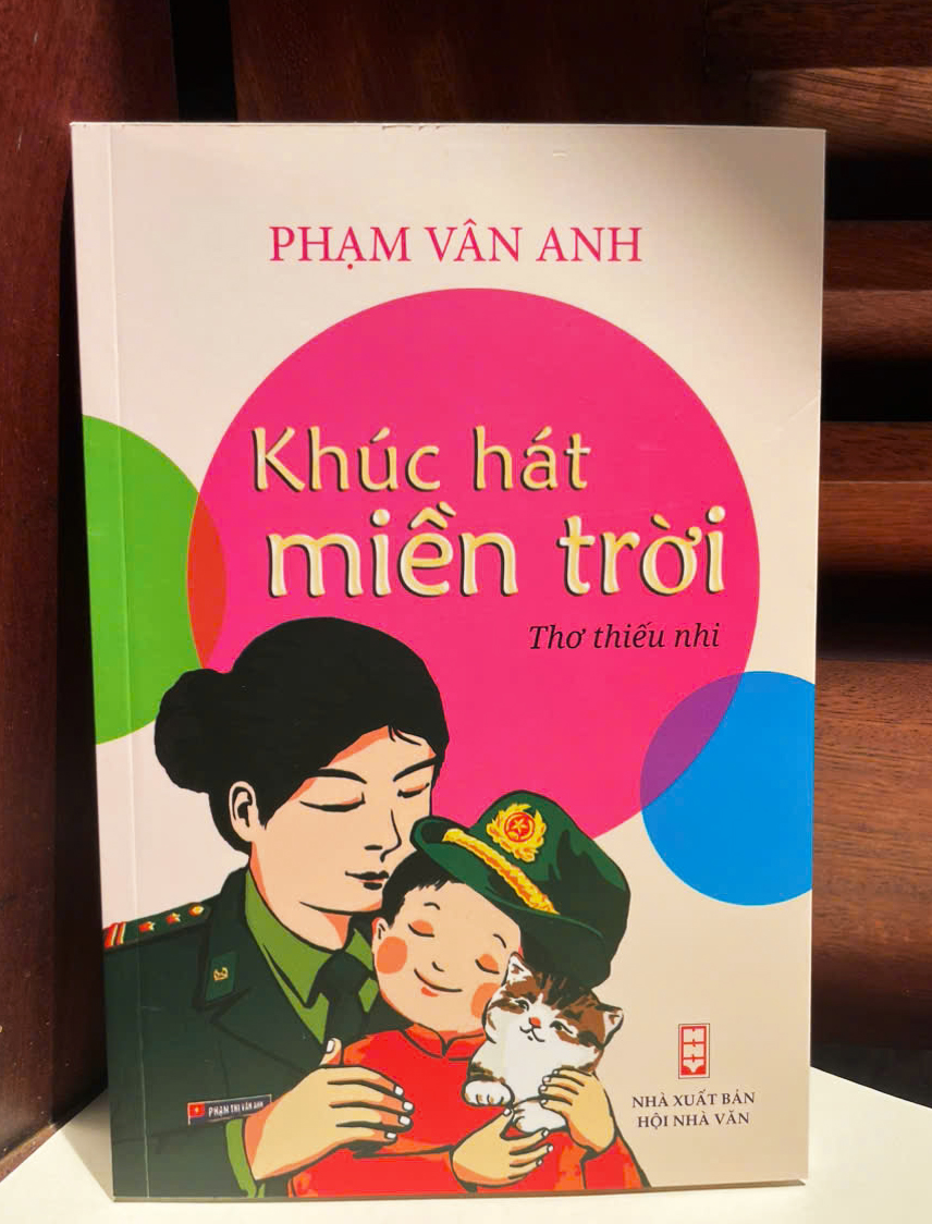 Nhà văn Phạm Vân Anh: Sáng tác cho thiếu nhi là gieo những hạt lành - Ảnh 7. Nhà văn Phạm Vân Anh: Sáng tác cho thiếu nhi là gieo những hạt lành - Ảnh 7.