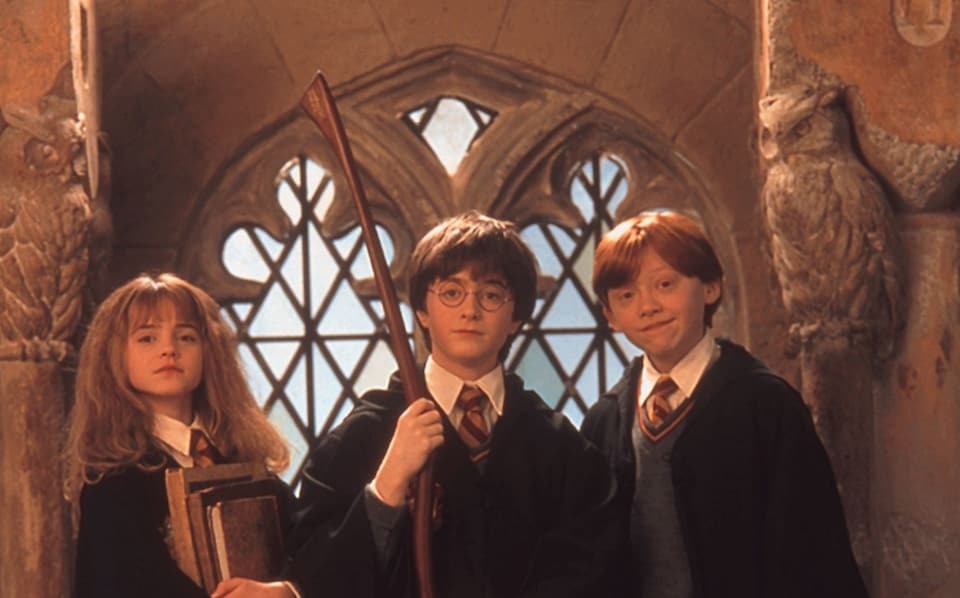 "Ngôi trường thu nhỏ" tại xưởng phim cho dàn sao nhí "Harry Potter" - Ảnh 2. "Ngôi trường thu nhỏ" tại xưởng phim cho dàn sao nhí "Harry Potter" - Ảnh 2.