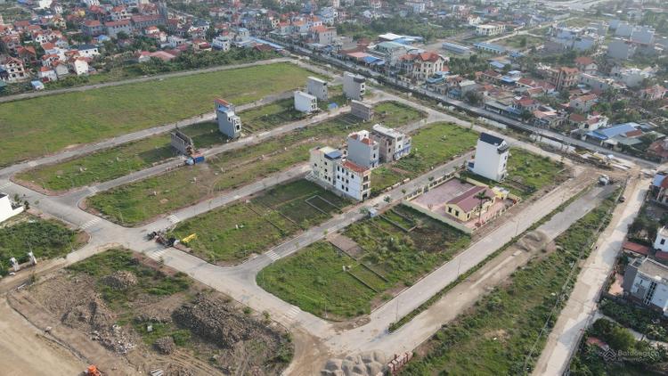 Bỏ một phần vốn, giữ chỗ tương lai: Xu hướng "giữ suất" sinh lời lên ngôi trong chu kỳ mới - Ảnh 1. Bỏ một phần vốn, giữ chỗ tương lai: Xu hướng "giữ suất" sinh lời lên ngôi trong chu kỳ mới - Ảnh 1.