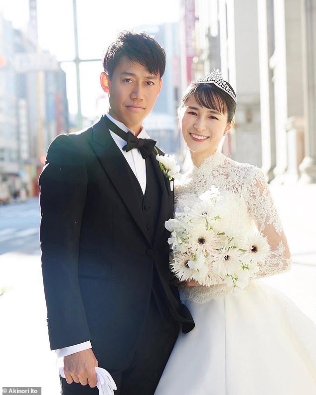 Tay vợt xuất sắc nhất châu Á ngoại tình với người mẫu, lừa dối vợ trong suốt 5 năm - Ảnh 1. Tay vợt xuất sắc nhất châu Á ngoại tình với người mẫu, lừa dối vợ trong suốt 5 năm - Ảnh 1.