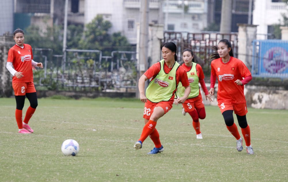 Tin nóng bóng đá Việt hôm nay 21/6: HLV Kim Sang Sik dẫn dắt U23 Việt Nam dự giải Đông Nam Á; Trọng tài Malaysia bắt trận tranh suất trụ hạng V-League - Ảnh 3. Tin nóng bóng đá Việt hôm nay 21/6: HLV Kim Sang Sik dẫn dắt U23 Việt Nam dự giải Đông Nam Á; Trọng tài Malaysia bắt trận tranh suất trụ hạng V-League - Ảnh 3.