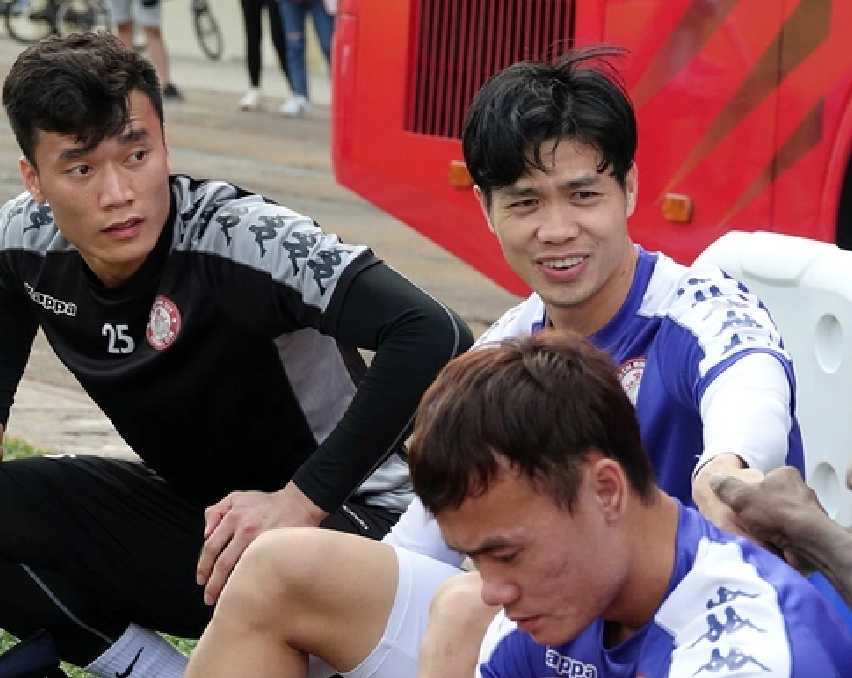 Công Phượng chính thức đọ tài Bùi Tiến Dũng ở trận play-off - Ảnh 3.
