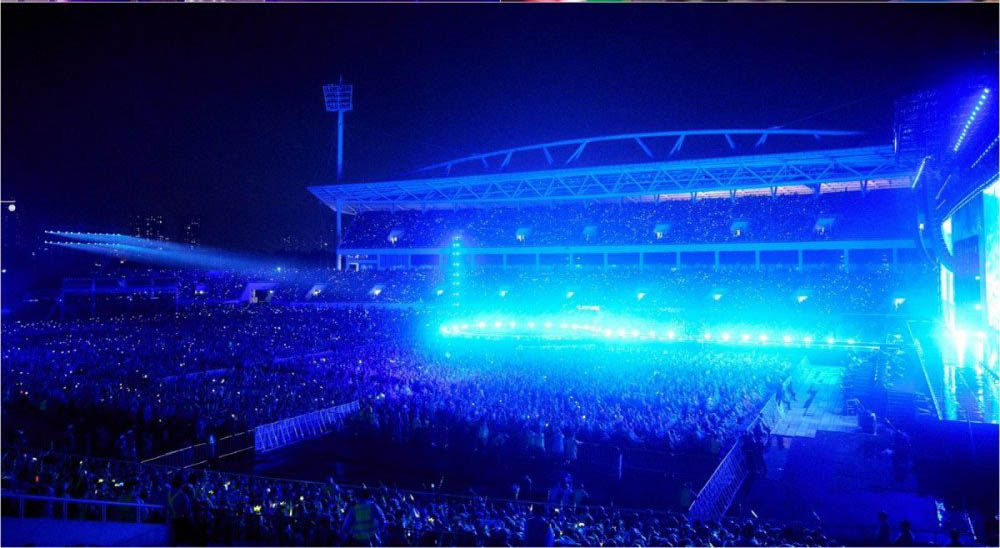 G-Dragon khuynh đảo Việt Nam trong lễ hội âm nhạc hoành tráng - Ảnh 1. G-Dragon khuynh đảo Việt Nam trong lễ hội âm nhạc hoành tráng - Ảnh 1.
