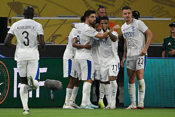 Al Hilal giành chiến thắng 2-0 trước Pachuca với các pha lập công của Al-Dawsari (phút 22) và Leonardo (phút 90+5)