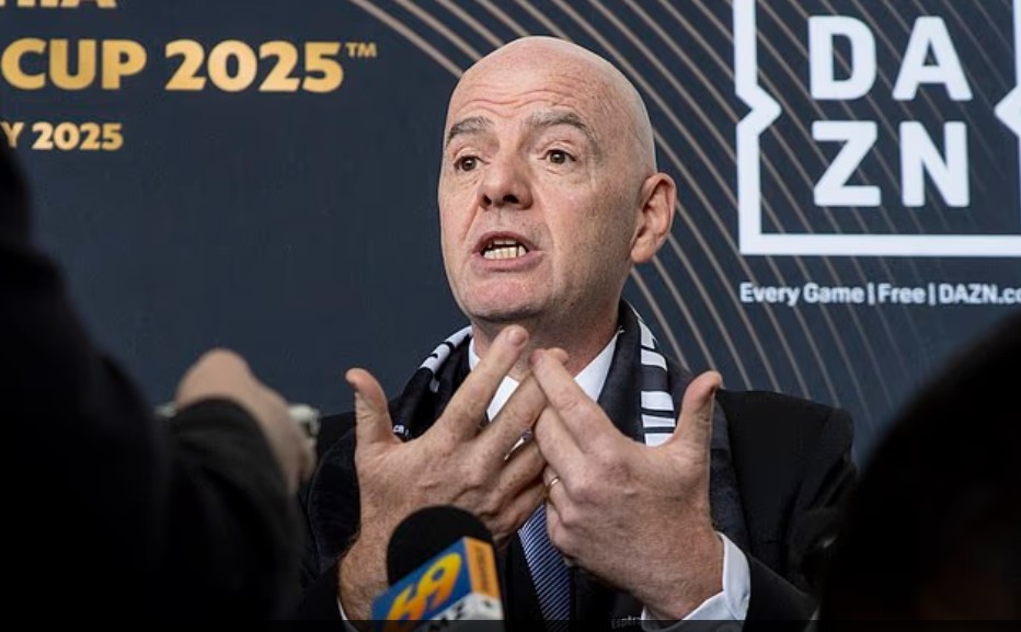 Chủ tịch FIFA bị chỉ trích vì tổ chức giải Club World Cup 2025 - Ảnh 1.