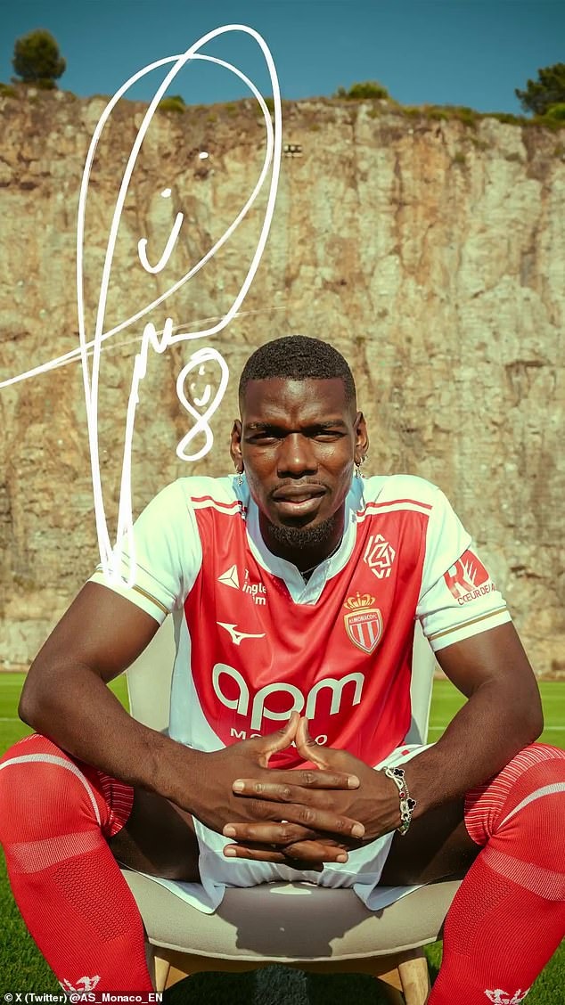 Paul Pogba bật khóc khi gia nhập đội bóng mới - Ảnh 1.