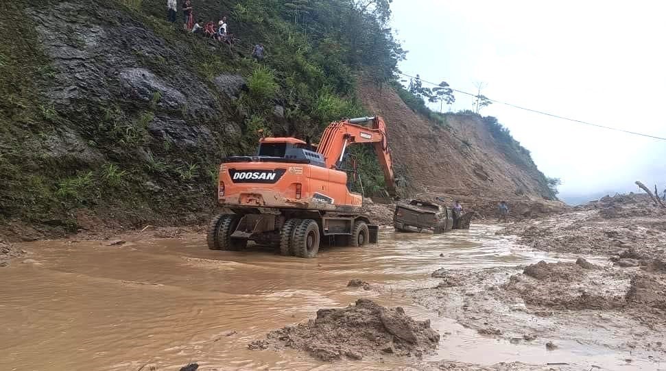 Thời tiết ngày 30/6: Nguy cơ xảy ra lũ quét, sạt lở đất tại Lai Châu, Hà Giang, Thái Nguyên - Ảnh 1.