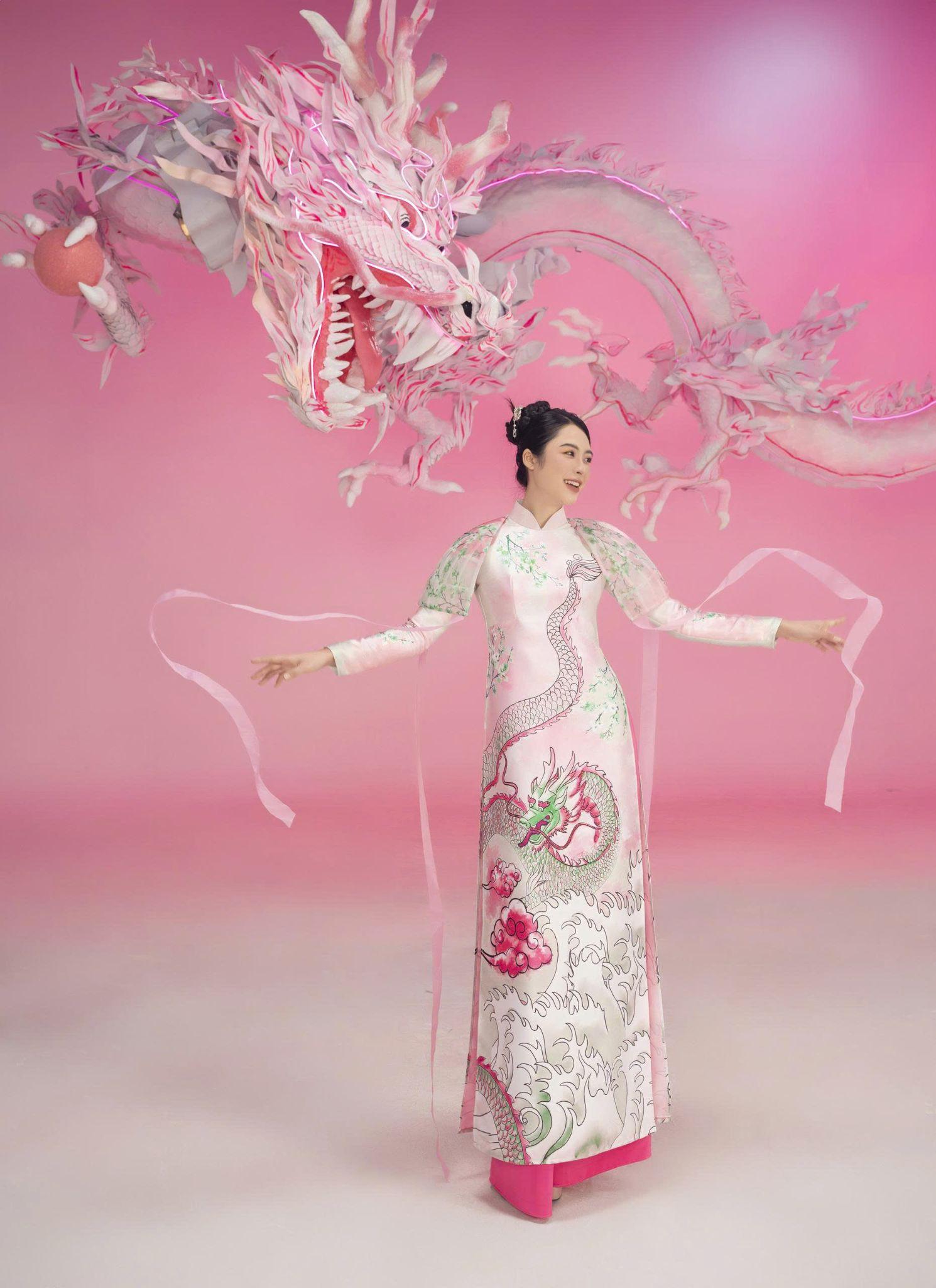 Á hậu Vân Nhi đẹp dịu dàng với áo dài của NTK Vũ Lan Anh - Ảnh 2.