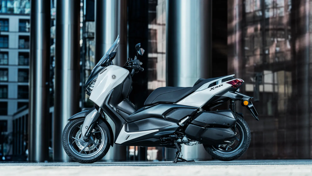 Yamaha XMAX 300 liệu có vừa đủ để đi làm, vừa ổn để đi phượt? - Ảnh 3.
