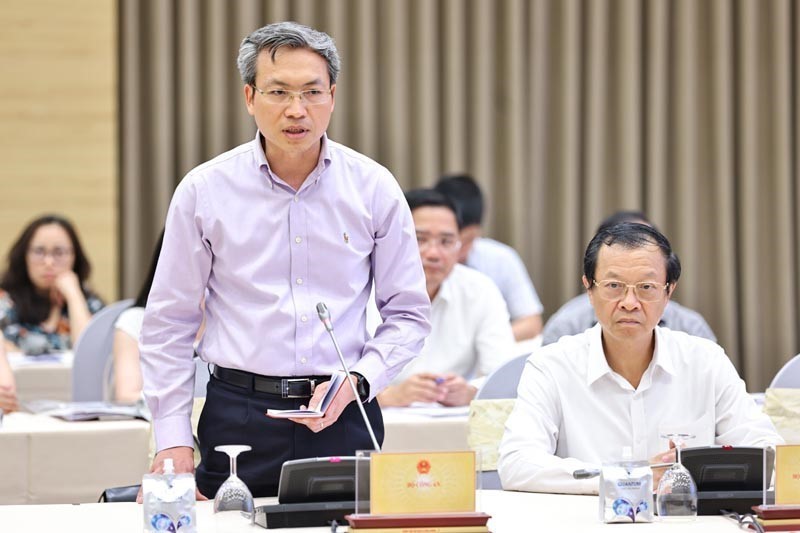 Bộ Công an tiếp tục truy quét hàng giả, buôn lậu - Ảnh 1.
