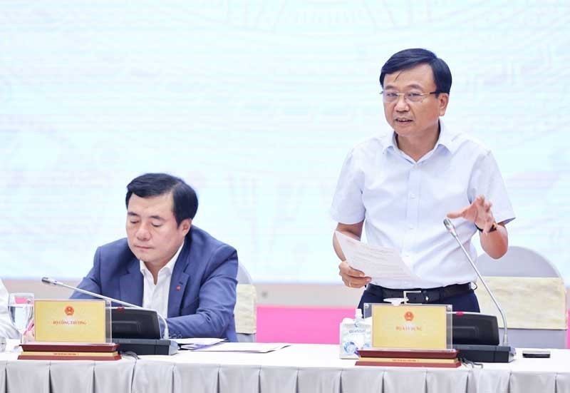 Họp báo Chính phủ thường kỳ: Phải đánh giá tác động khi bỏ thủ tục cấp phép xây dựng - Ảnh 1.