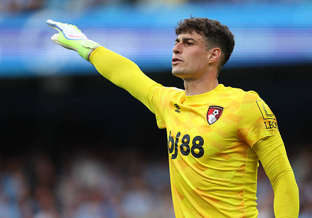 Arsenal đang cân nhắc chiêu mộ Kepa Arrizabalaga từ Chelsea với mức giá chỉ khoảng 5 triệu bảng