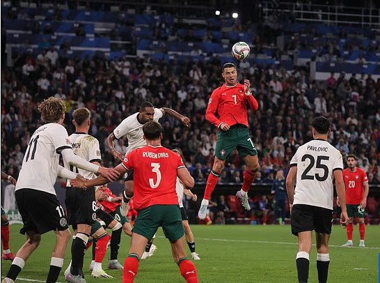 Lamine Yamal và Cristiano Ronaldo: Cuộc đối đầu 'có một không hai' tại chung kết Nations League - Ảnh 4.