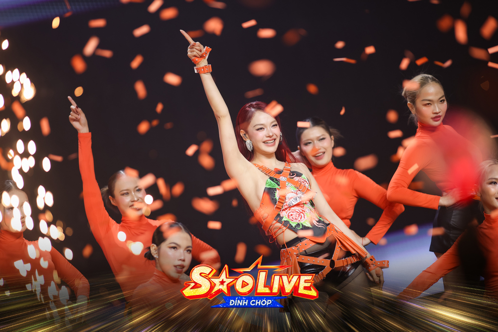 Minh Hằng, Bùi Lan Hương, Dương Hoàng Yến slay hết nấc tại Shopee Sao Live Đỉnh Chóp - Ảnh 6.