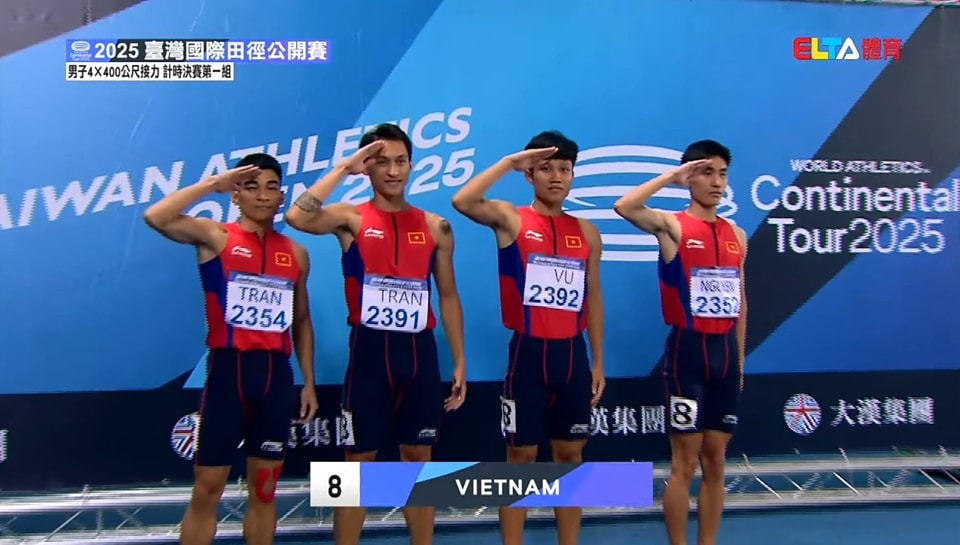 Tổ tiếp sức 4x400m nam điền kinh Việt Nam phá kỷ lục quốc gia và giành HCB châu Á - Ảnh 1.