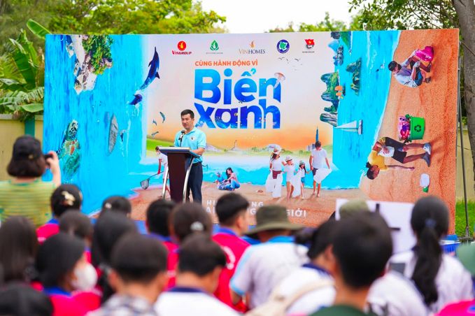 Gần 10.000 người vingroup và tình nguyện viên ra quân làm sạch bờ biển tại 28 tỉnh, thành phố - Ảnh 6.