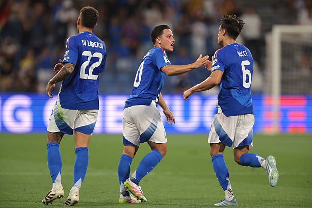 Ý hạ Moldova 2-0 ở vòng loại World Cup 2026