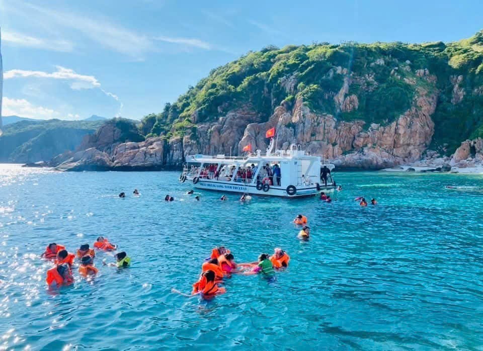 Đa dạng hành trình khám phá Ninh Thuận trong mùa hè 2025 - Ảnh 4. Đa dạng hành trình khám phá Ninh Thuận trong mùa hè 2025 - Ảnh 4.