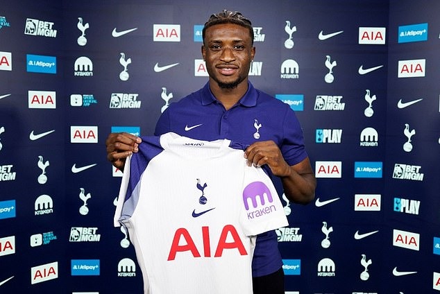 Tottenham chính thức ra mắt ngôi sao giá 55 triệu bảng - Ảnh 1.