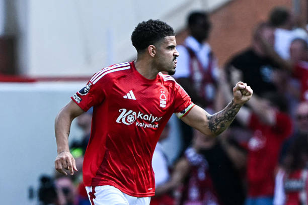 đã đạt thỏa thuận chiêu mộ tiền vệ Morgan Gibbs-White từ Nottingham Forest sau khi kích hoạt điều khoản giải phóng trị giá 60 triệu bảng