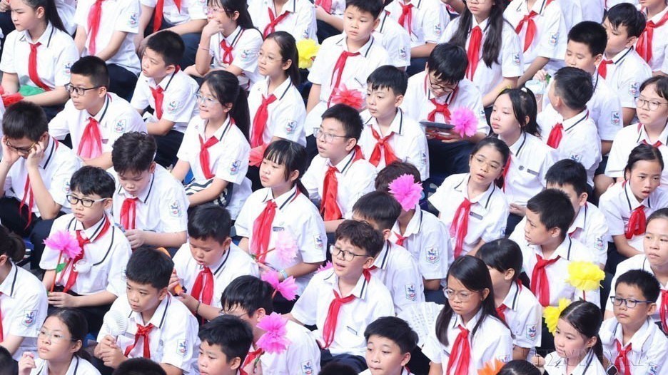 Đầu tư cho thanh niên hôm nay, ứng phó với già hoá dân số ngày mai