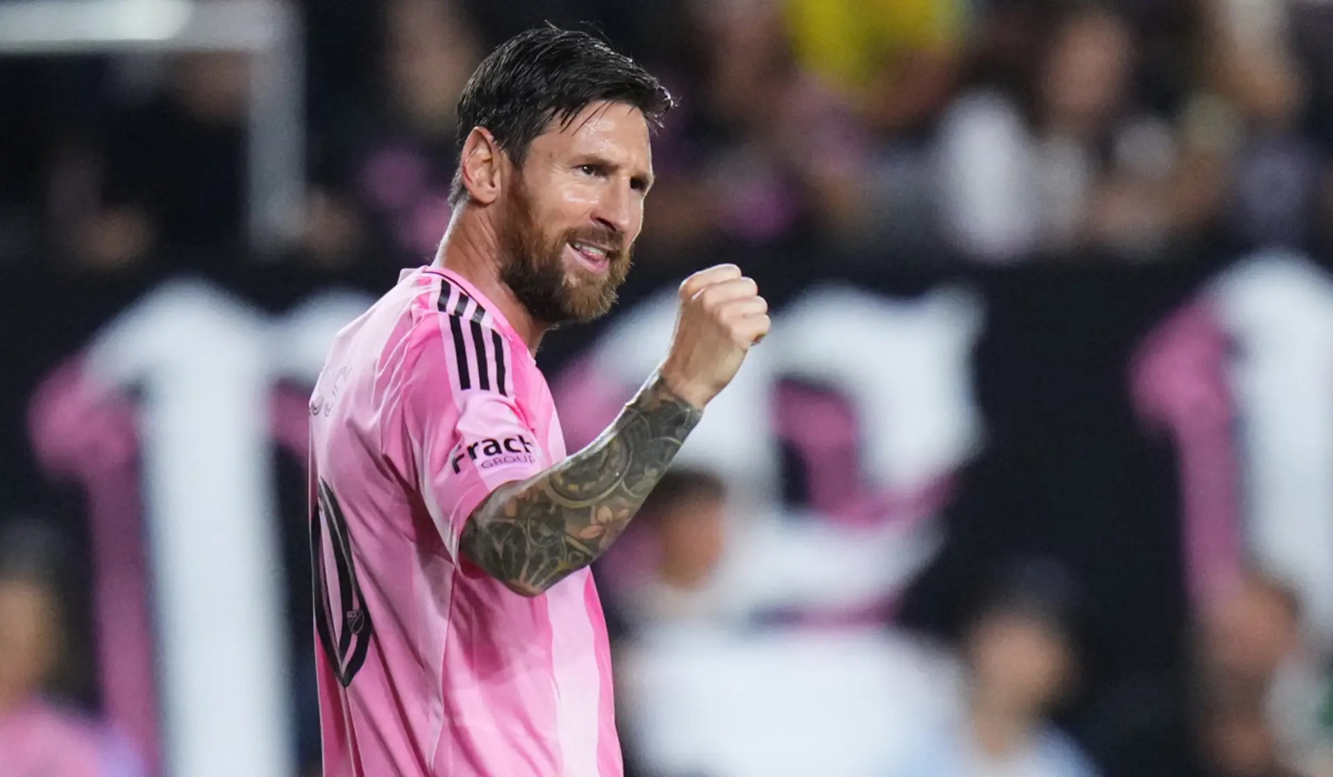 Messi vẫn là siêu nhân ở tuổi 38