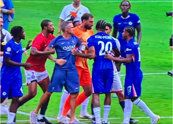 Cole Palmer Đá Như 'Lập Trình', Chelsea Thắng Đậm 3-0 Trước Psg Tại Chung Kết Fifa Club World Cup 2025 - Ảnh 4. Cole Palmer Đá Như 'Lập Trình', Chelsea Thắng Đậm 3-0 Trước Psg Tại Chung Kết Fifa Club World Cup 2025 - Ảnh 4.
