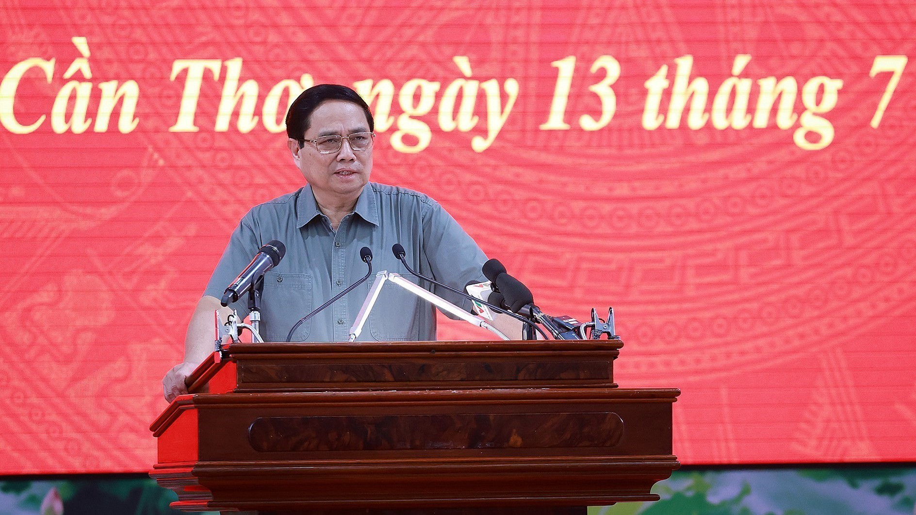 Thủ tướng chủ trì hội nghị về thực hiện chính quyền hai cấp và triển khai dự án trọng điểm vùng ĐBSCL