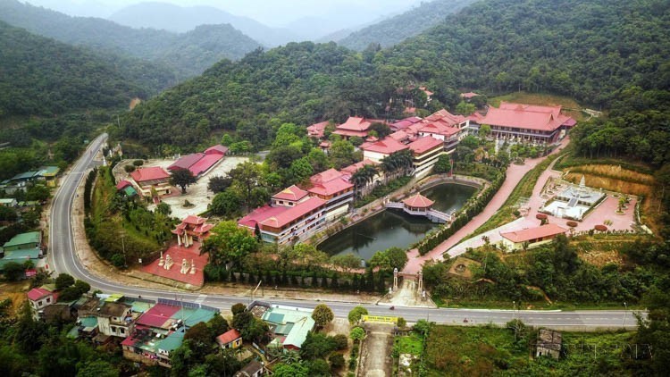 UNESCO công nhận Quần thể di tích và danh thắng Yên Tử - Vĩnh Nghiêm, Côn Sơn, Kiếp Bạc là Di sản Văn hóa Thế giới - Ảnh 19. UNESCO công nhận Quần thể di tích và danh thắng Yên Tử - Vĩnh Nghiêm, Côn Sơn, Kiếp Bạc là Di sản Văn hóa Thế giới - Ảnh 19.