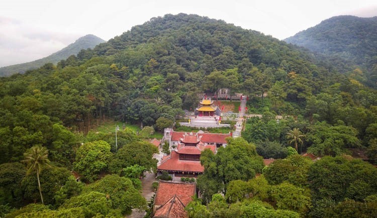 UNESCO công nhận Quần thể di tích và danh thắng Yên Tử - Vĩnh Nghiêm, Côn Sơn, Kiếp Bạc là Di sản Văn hóa Thế giới - Ảnh 10. UNESCO công nhận Quần thể di tích và danh thắng Yên Tử - Vĩnh Nghiêm, Côn Sơn, Kiếp Bạc là Di sản Văn hóa Thế giới - Ảnh 10.