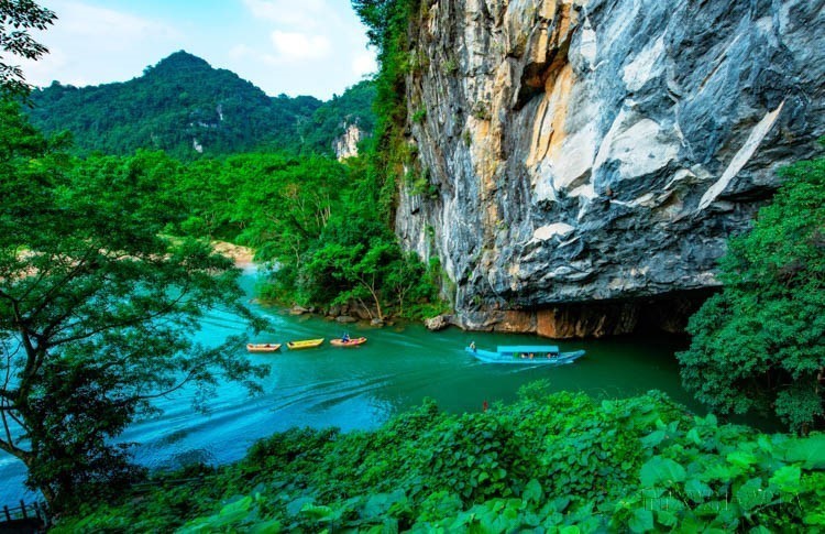 Phong Nha – Kẻ Bàng trở thành Di sản Thiên nhiên liên biên giới đầu tiên của Việt Nam - Ảnh 1.