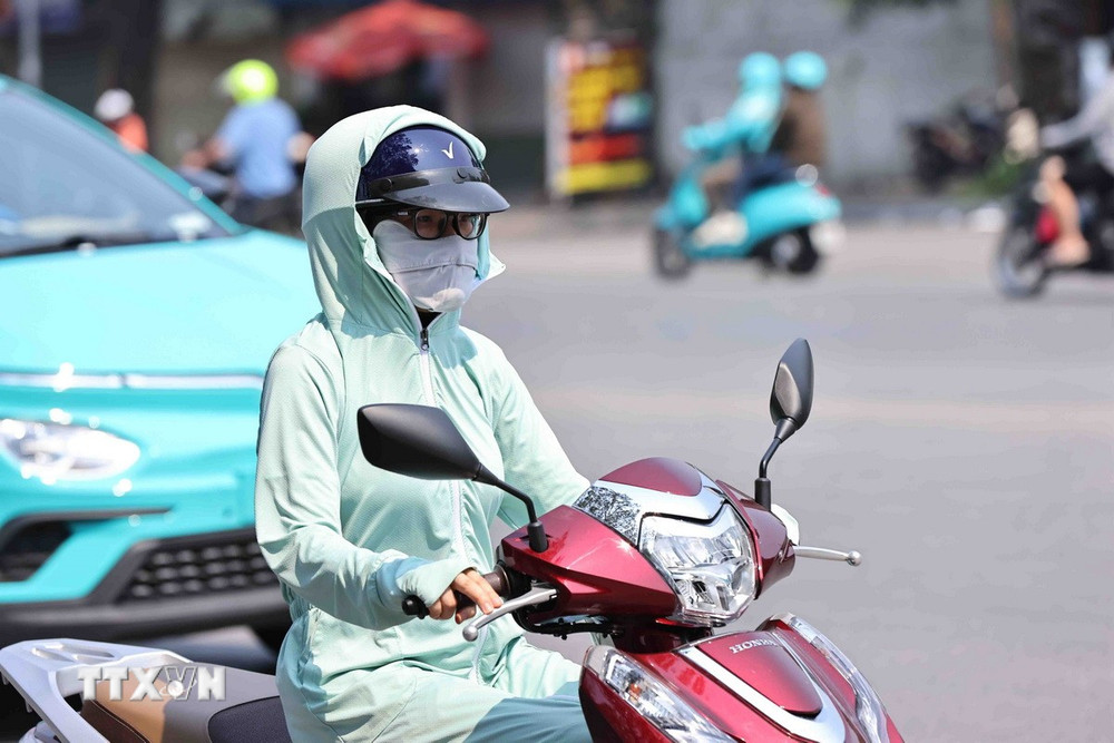 Phía Đông Bắc Bộ ngày nắng, có nơi nắng nóng - Ảnh 2. Phía Đông Bắc Bộ ngày nắng, có nơi nắng nóng - Ảnh 2.