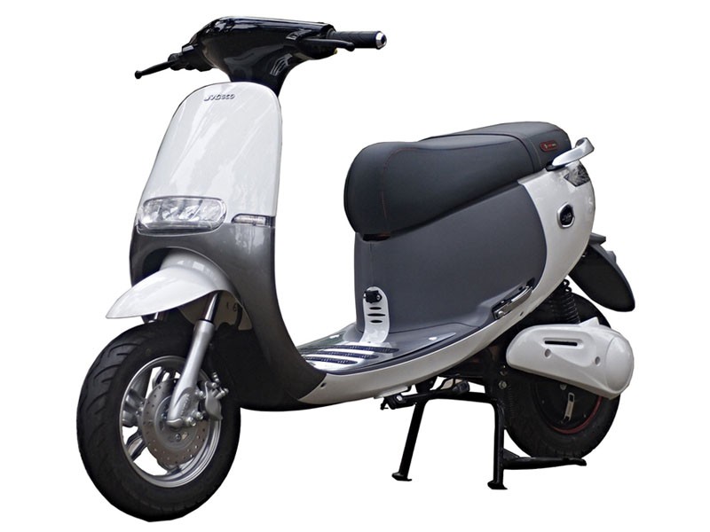 &quot;Siết&quot; xe xăng, thị trường xe điện bật tăng - Ảnh 1.