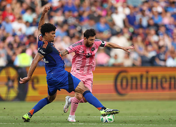 Messi im tiếng, Inter Miami thua đậm ở MLS Messi im tiếng, Inter Miami thua đậm ở MLS