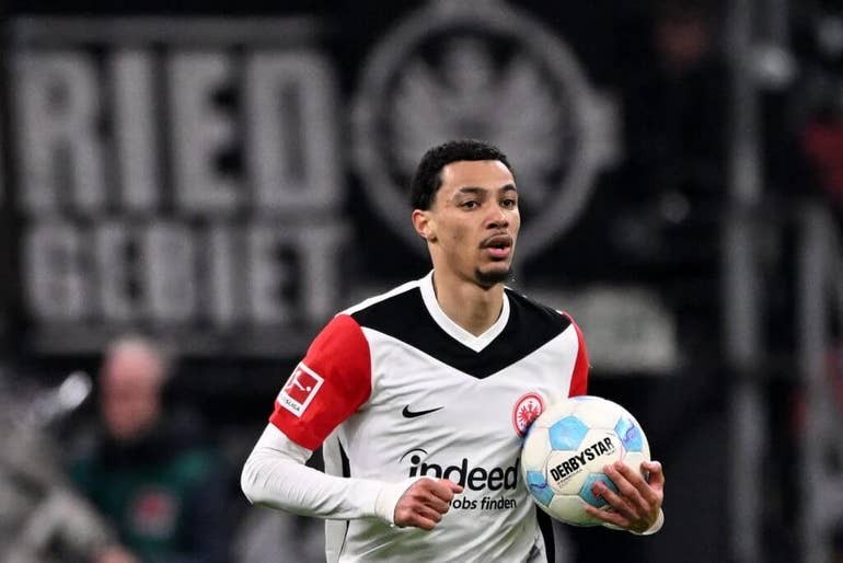 Liverpool tiến một bước dài trong vụ chiêu mộ 'sát thủ' có giá 69 triệu bảng từ Bundesliga - Ảnh 1.