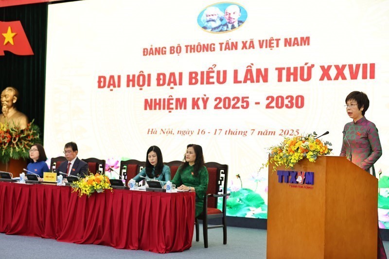 Phó Thủ tướng Mai Văn Chính dự Đại hội đại biểu Đảng bộ Thông tấn xã Việt Nam lần thứ 27, nhiệm kỳ 2025 - 2030 - Ảnh 8.