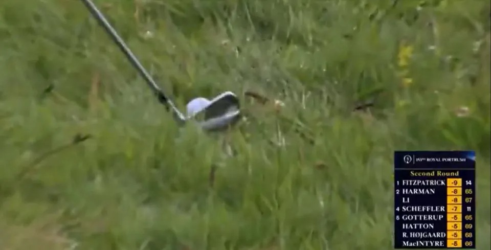 Golfer nổi tiếng bị phạt hai gậy tại The Open vì một lý do 'không ai ngờ đến' - Ảnh 2.