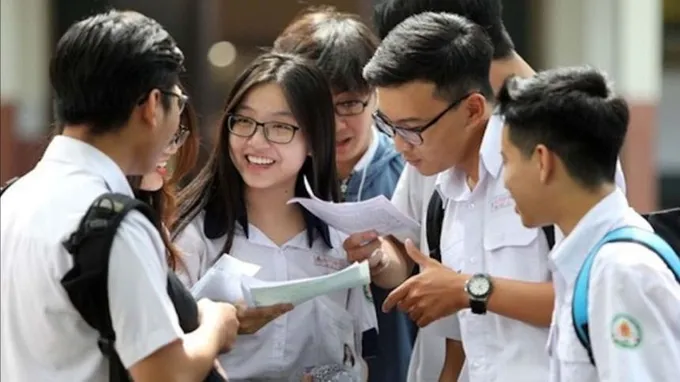 Bộ Giáo dục và Đào tạo dự kiến công bố bách phân vị 5 tổ hợp truyền thống vào ngày 21/7 - Ảnh 1.