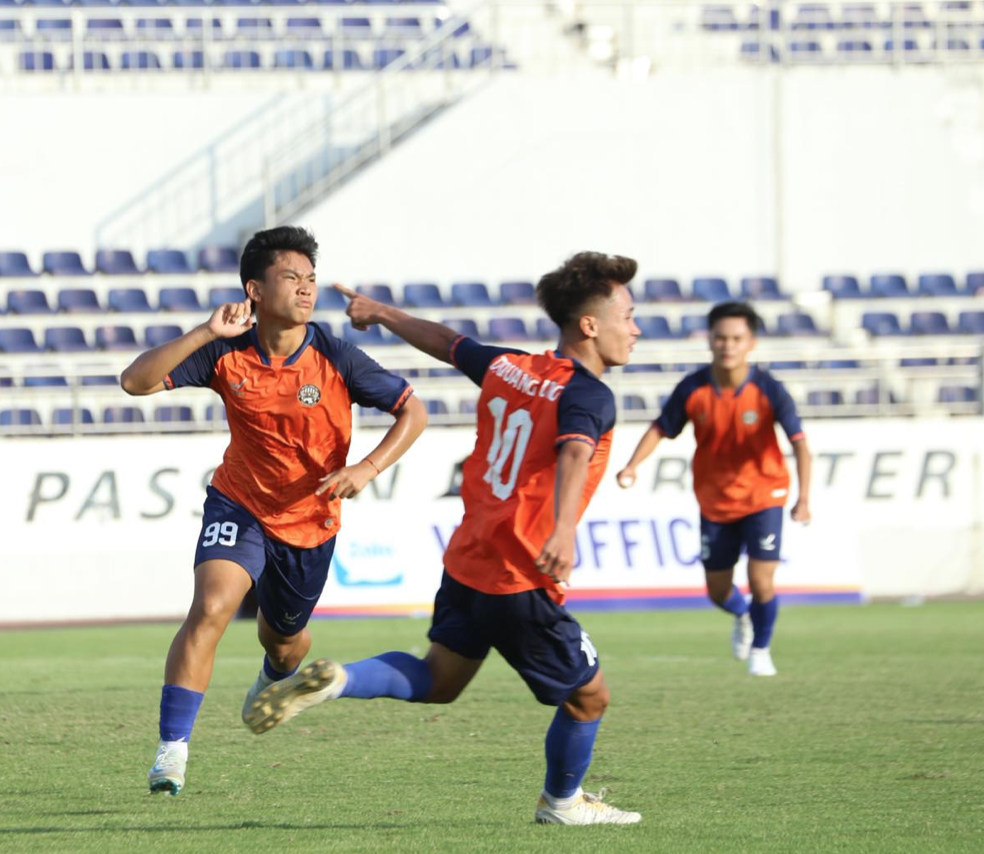 Con trai Quang Hải lại ghi bàn ở Vòng chung kết U21 Quốc gia - Ảnh 4.