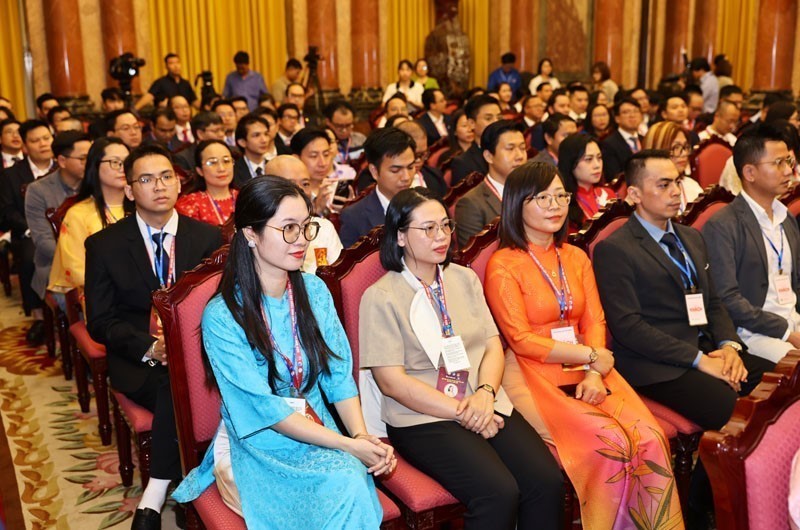 Phó Chủ tịch nước gặp mặt đại biểu tham gia Diễn đàn Trí thức trẻ Việt Nam toàn cầu lần thứ VI - Ảnh 4.
