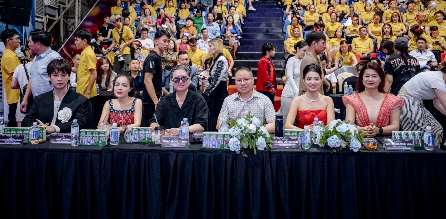 Dương Đức Hải và Nguyễn Thanh Ngọc trở thành Quán quân Ca sĩ nhí toàn quốc 2025 - Ảnh 2.